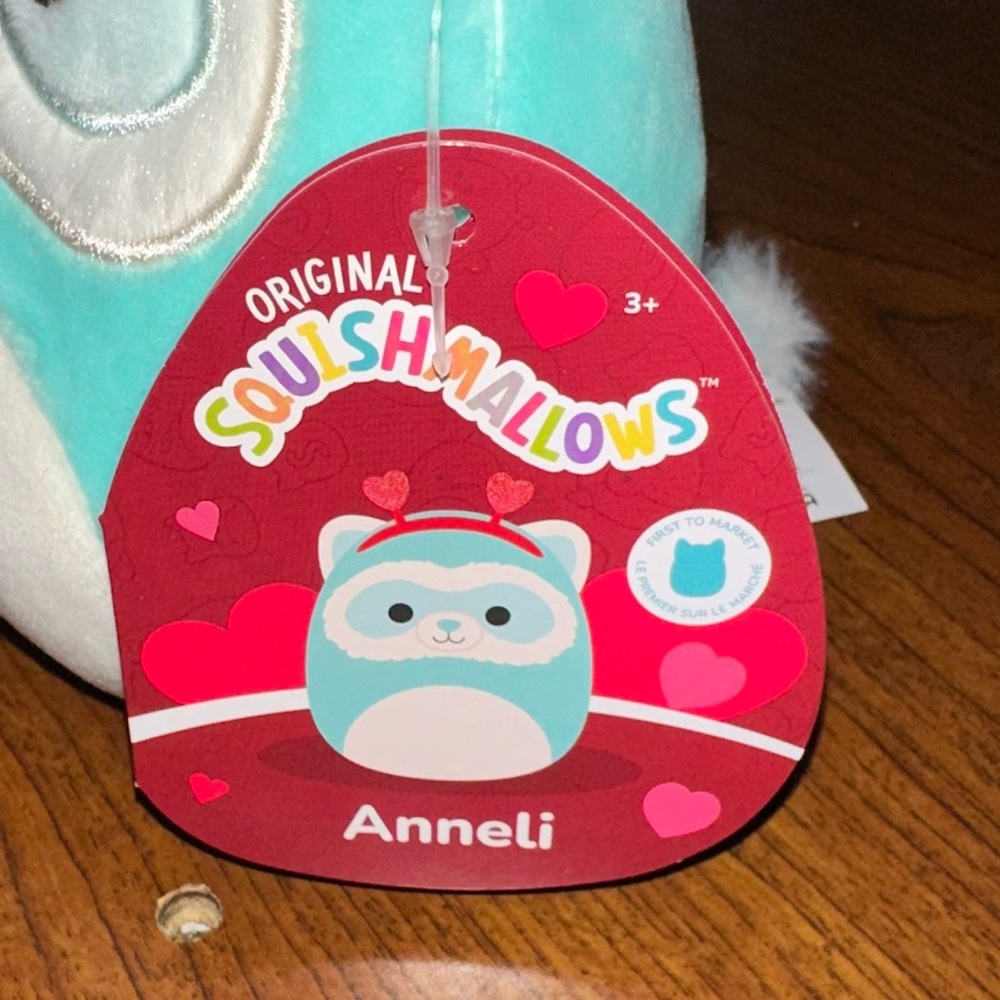 First to Market Anneli the Ferret 2023 Valentine’s Day 5 inch Squishmallow - Picture 4 of 5